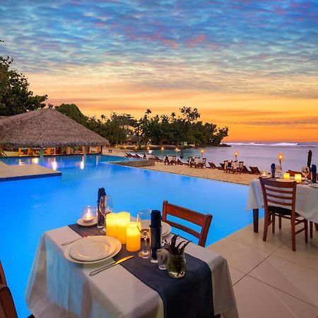 Breakas Beach Resort (Adults Only) Port Vila Bagian luar foto