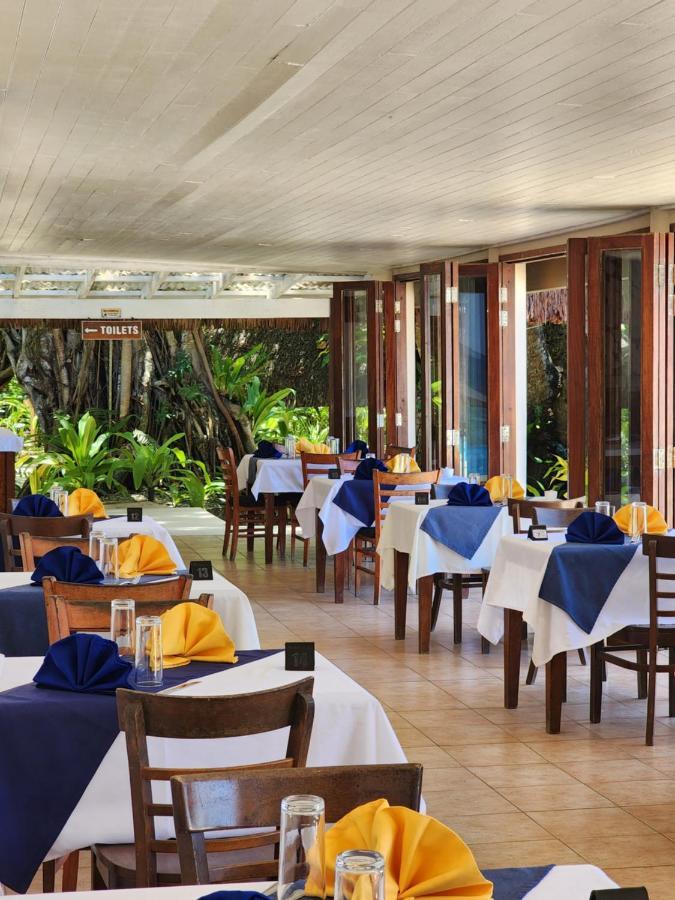 Breakas Beach Resort (Adults Only) Port Vila Bagian luar foto