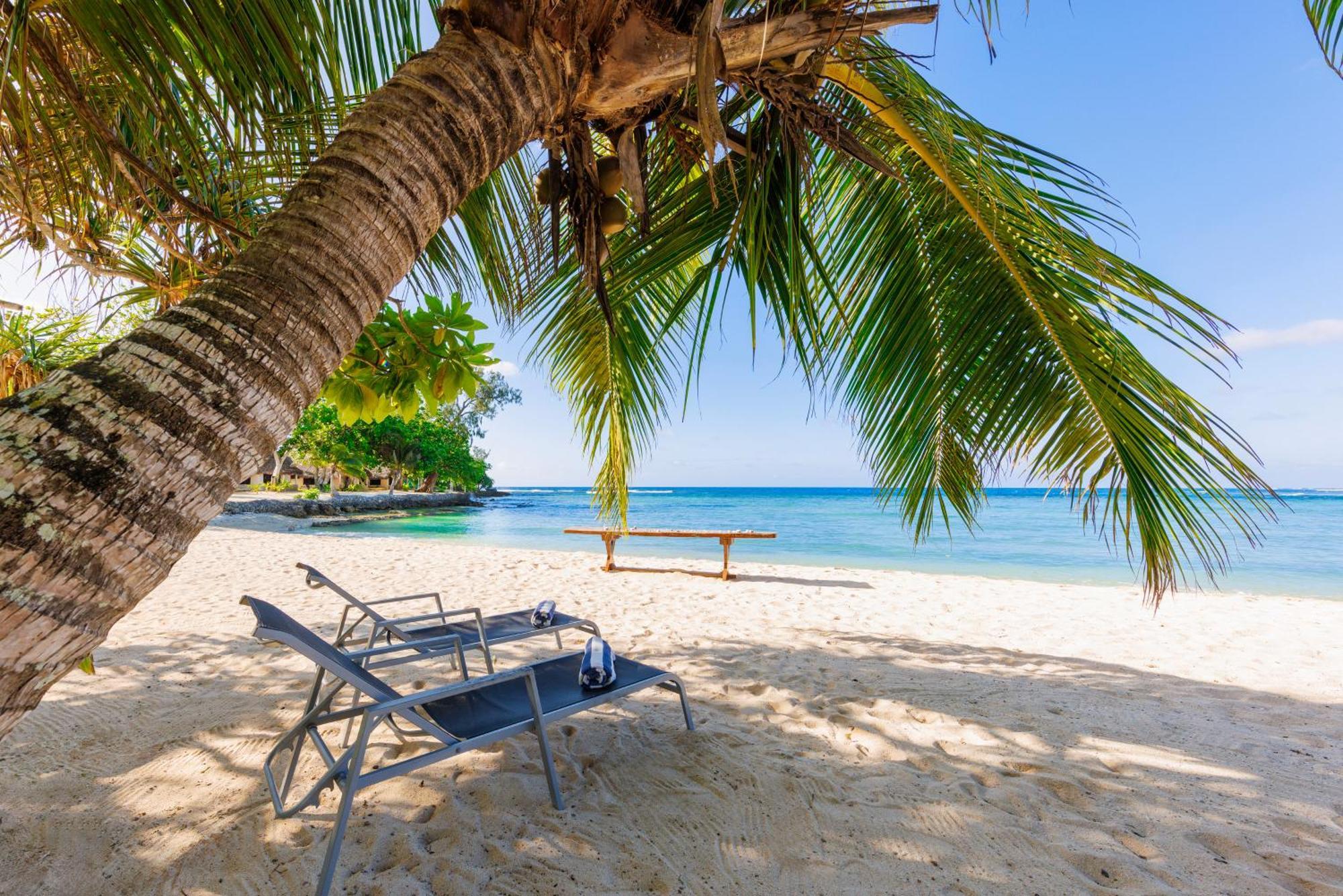 Breakas Beach Resort (Adults Only) Port Vila Bagian luar foto