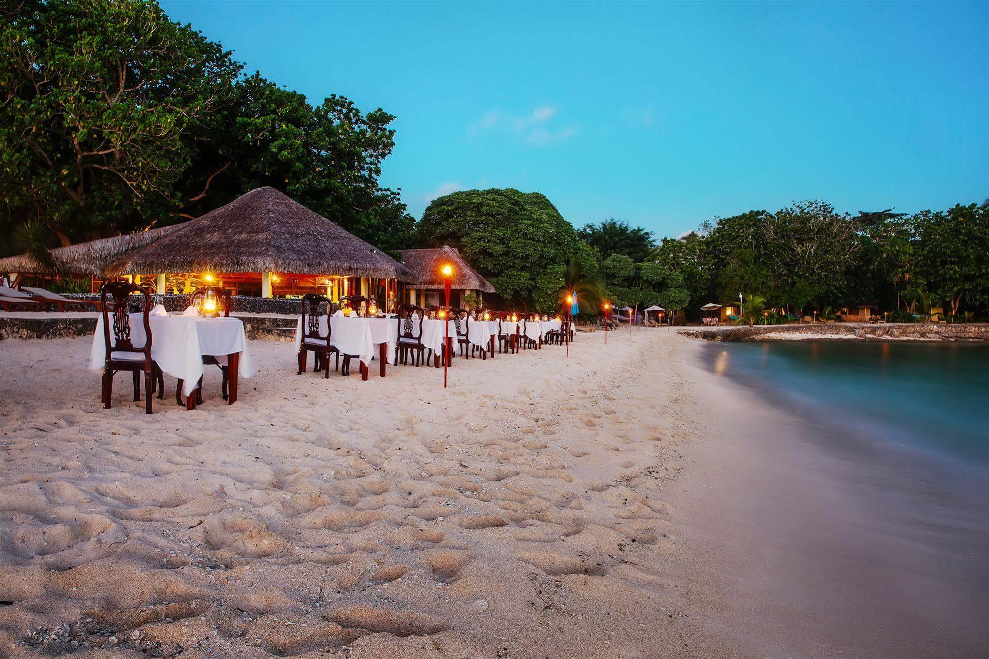 Breakas Beach Resort (Adults Only) Port Vila Bagian luar foto