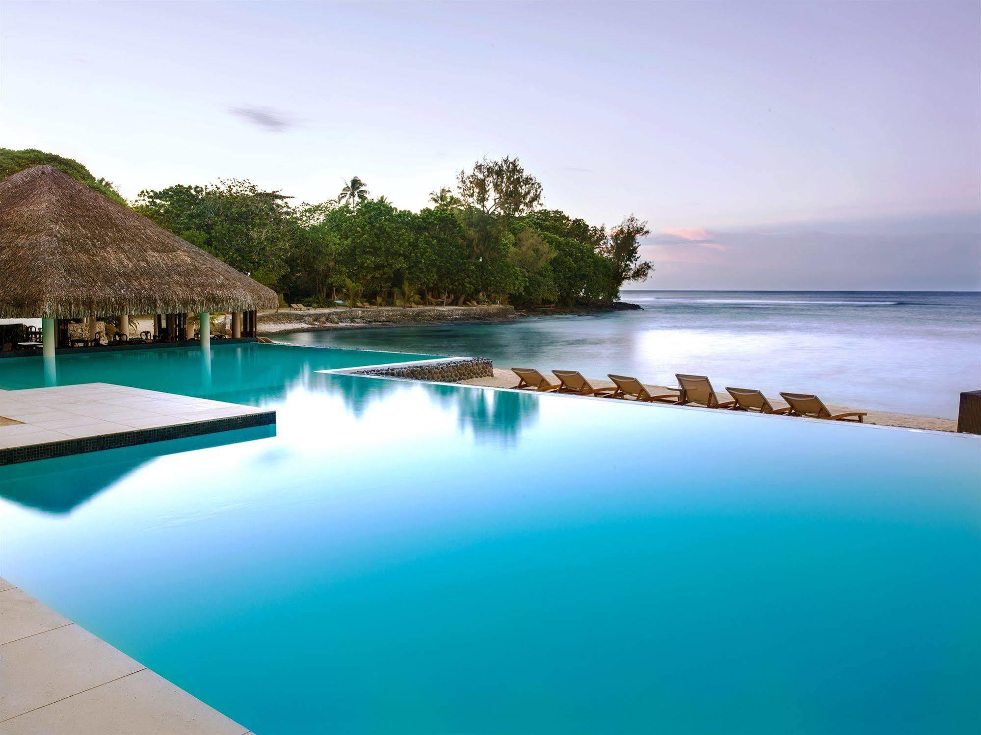 Breakas Beach Resort (Adults Only) Port Vila Bagian luar foto